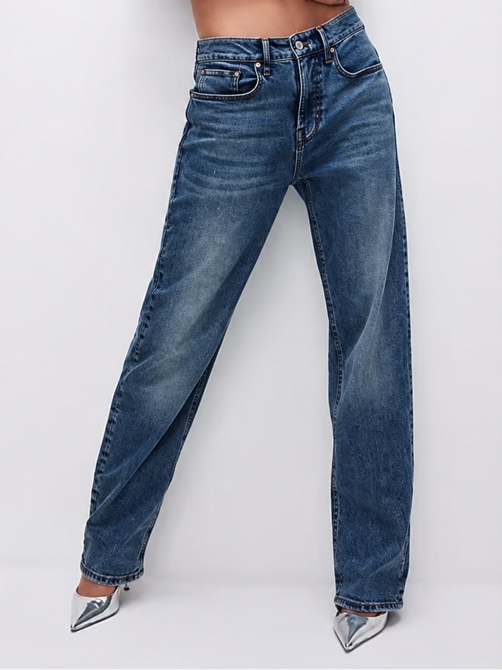 Good American Good ’90s Lowered Belt Loop Jeans   2/26 • BLUE541 • NWT